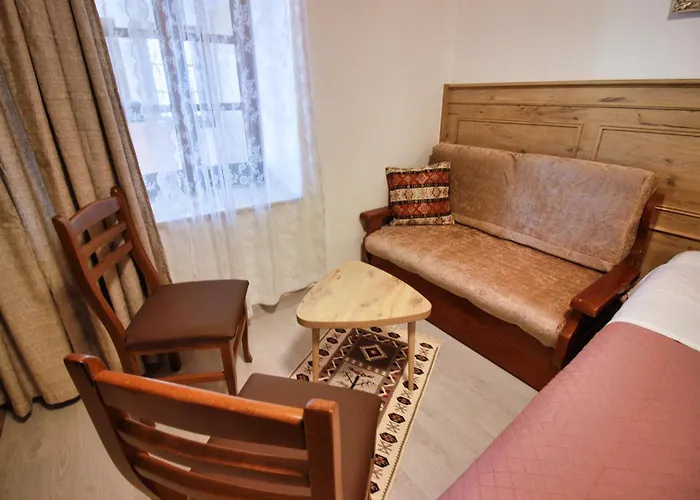 民宿 Emblematic House 4 Gjirokastër