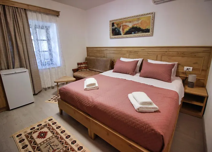 民宿 Emblematic House 4 *