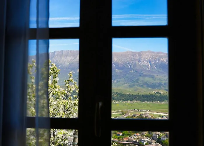 民宿 Emblematic House 4