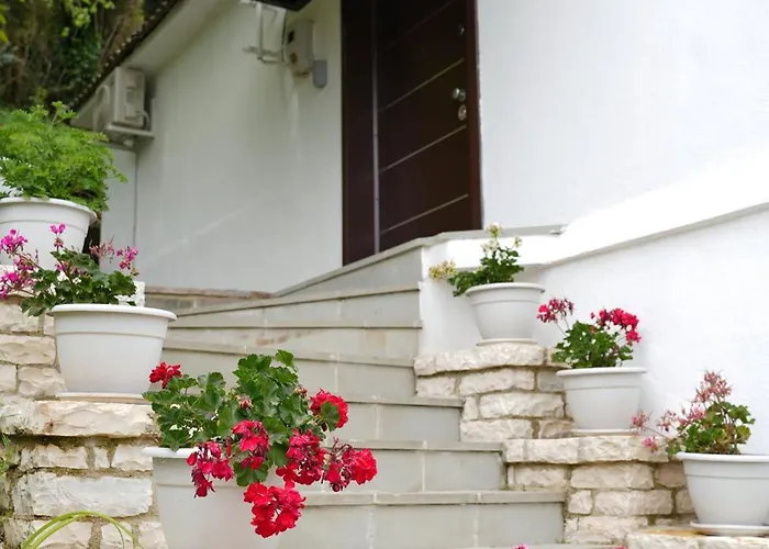 民宿 Emblematic House 4 Gjirokastër