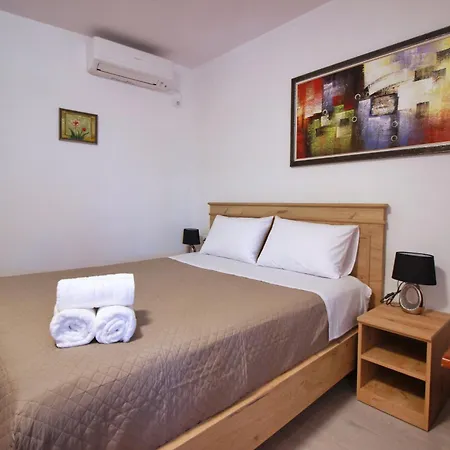 Emblematic House 4 Gjirokastër