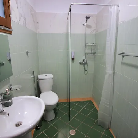 Emblematic House 4 *