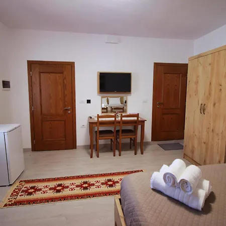 Emblematic House 4 Gjirokastër