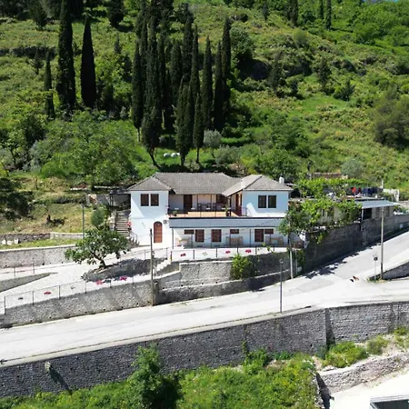 Emblematic House 4 * Gjirokastër