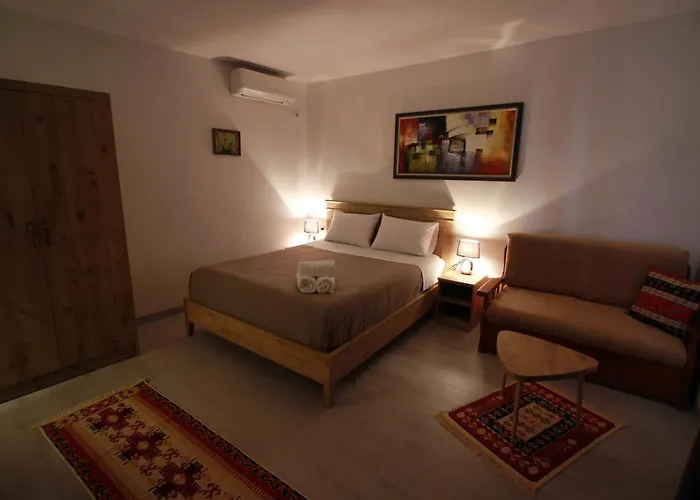 Emblematic House 4 홈스테이 *