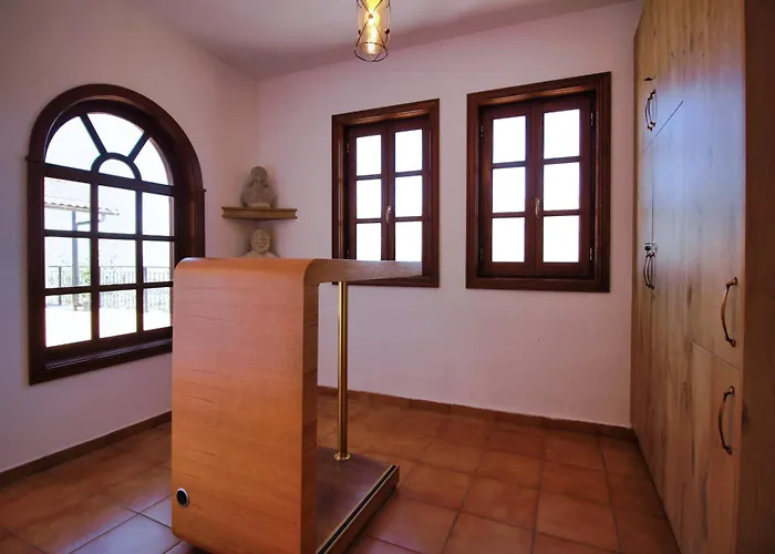 Emblematic House 4 Privatunterkunft Gjirokastër